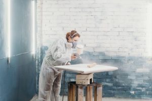 Airbrush equipment using compressed air